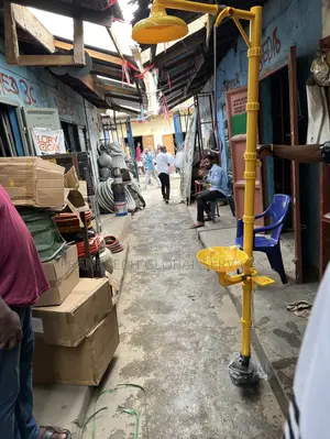 Plastic Eyewash Shower