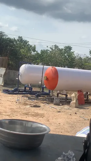 LPG Gas Tank and Dispenser