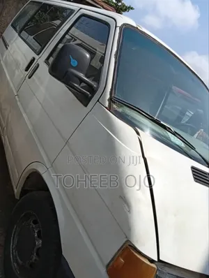 Volkswagen Transporter 1998 White