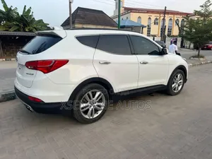 Hyundai Santa Fe 2014 White