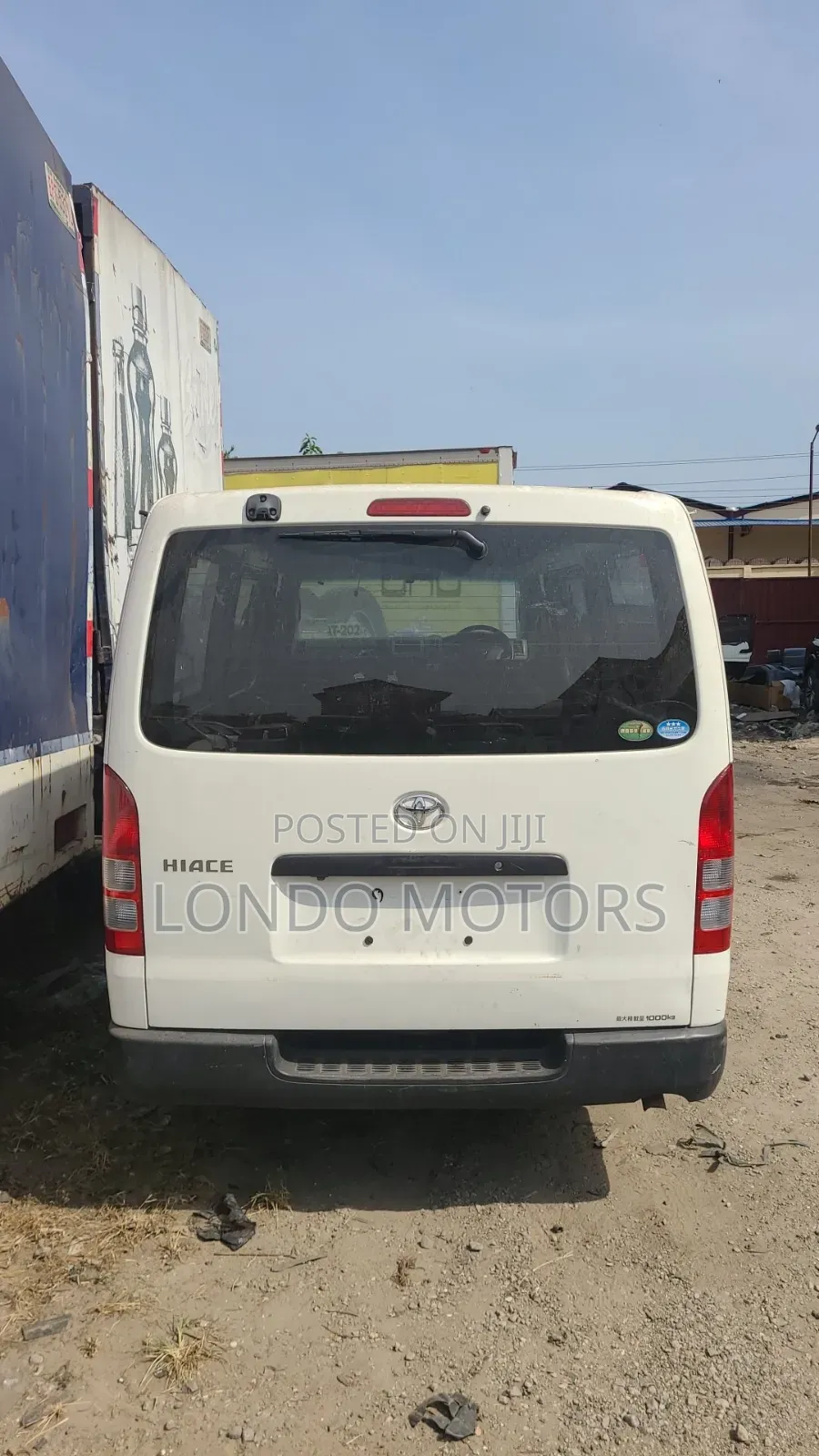 Toyota HiAce 2009 White