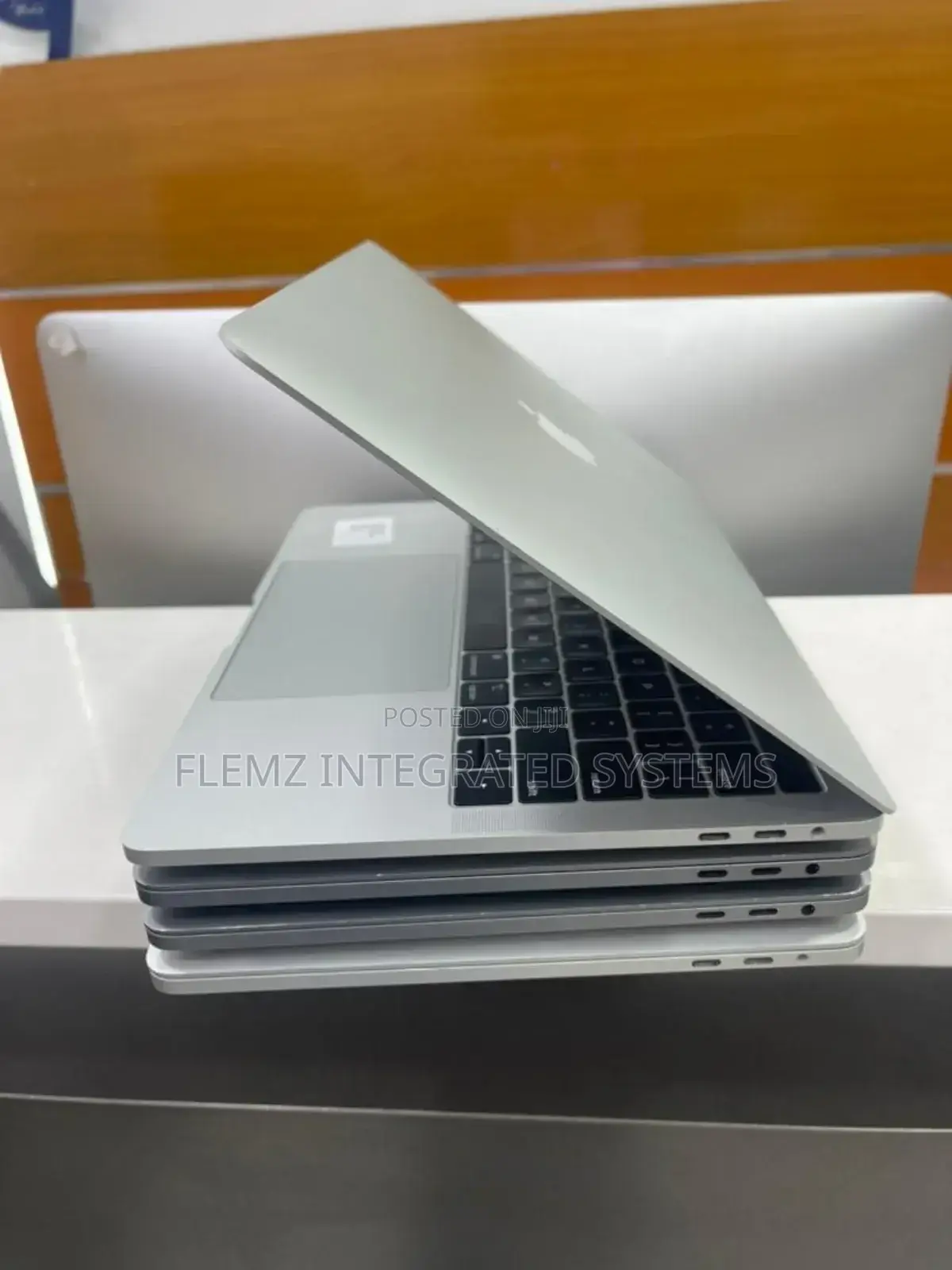 Laptop Apple MacBook Pro 2019 16GB Intel Core i7 SSD 512GB