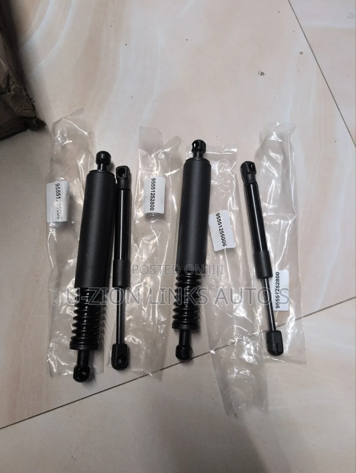 Porsche Cayenne 955 Boot Shock