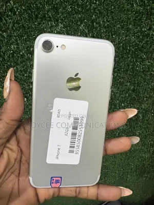 Apple iPhone 7 32 GB Silver