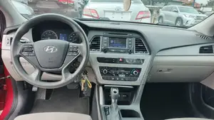 Hyundai Sonata SE PZEV 4dr Sedan (2.4L 4cyl 6A) 2015 Red