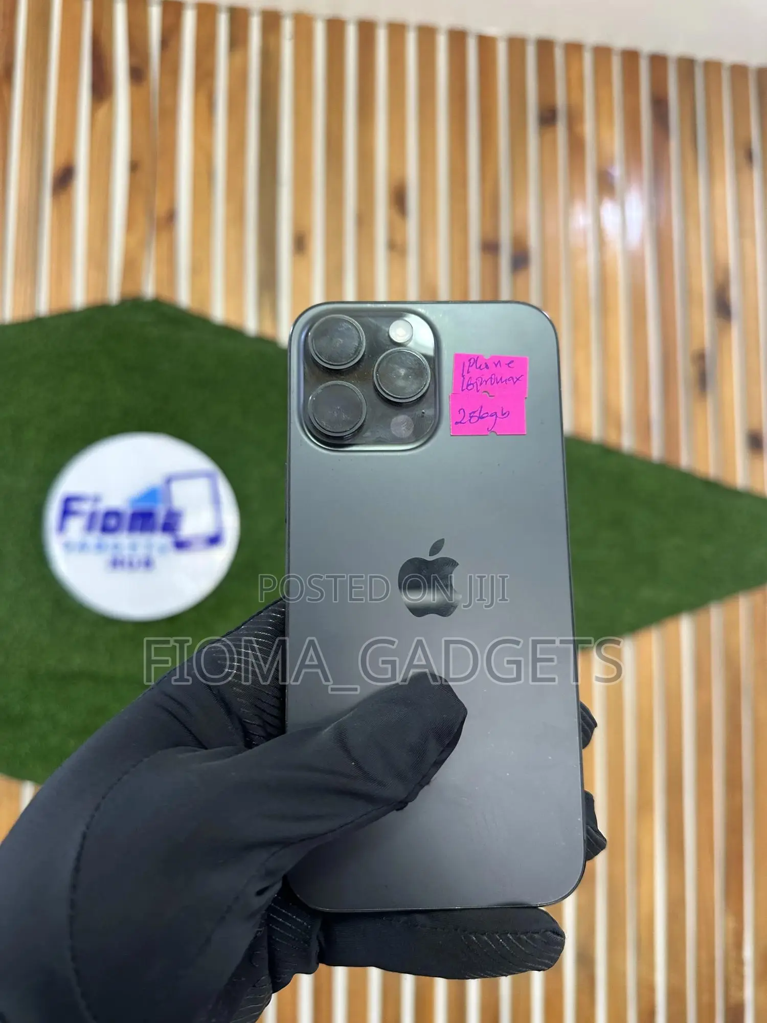 Apple iPhone 16 Pro Max 256 GB Gray