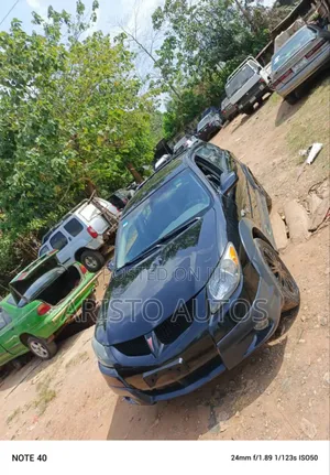 Pontiac Vibe Automatic 2004 Black
