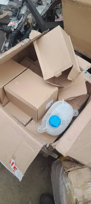 Brand New Radiator Water Tank for Gac Gs3 (Coolant Reservoir)