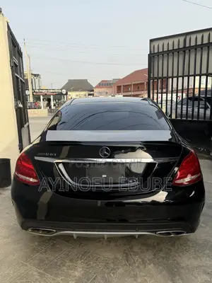 Mercedes-Benz C450 2016 Black