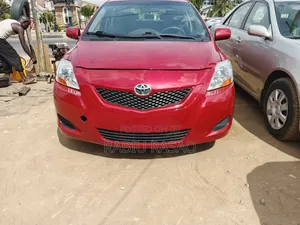Toyota Yaris 2010 Red