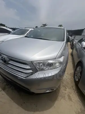 Toyota Highlander 2012 Silver