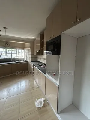 4bdrm Duplex in Lekki Phase 1 for rent
