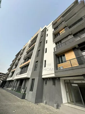 3bdrm Apartment in Lekki Phase 1 for sale