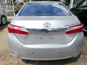 Toyota Corolla LE Plus 4dr Sedan (1.8L 4cyl CVT) 2016 Silver