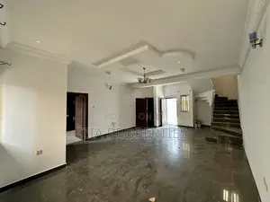 4bdrm Duplex in Agungi for rent