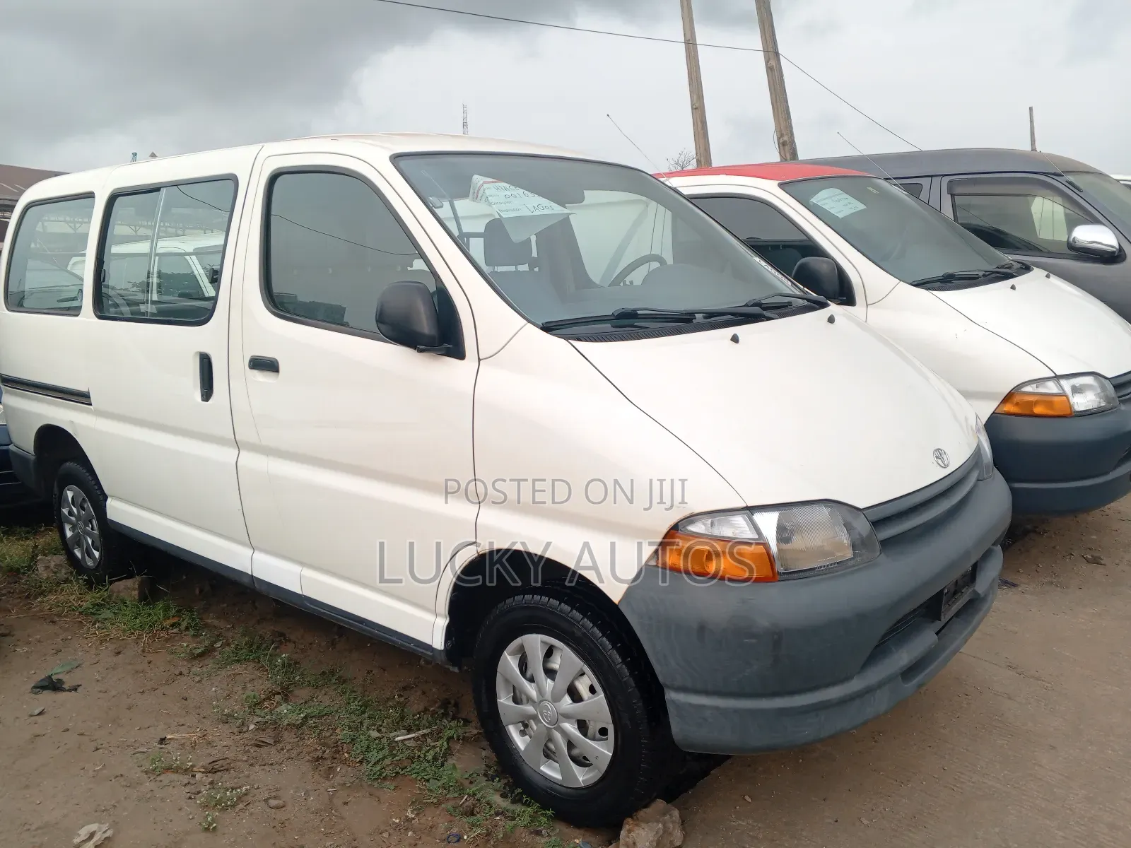 Toyota HiAce 2005 White