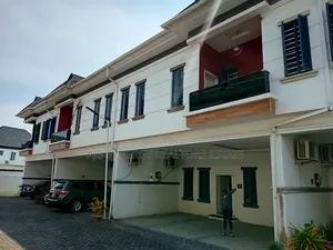Furnished 4bdrm Duplex in Chevron for rent