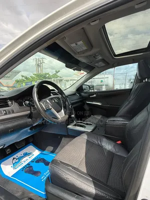 Toyota Camry SE 4dr Sedan (2.5L 4cyl 6A) 2012 White
