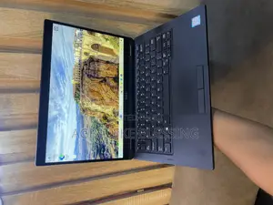 Laptop Dell Latitude 7390 8GB Intel Core i5 SSD 256GB