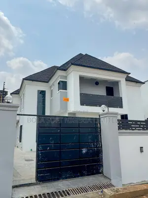 4bdrm Duplex in Zoe Estate, Oluyole for sale