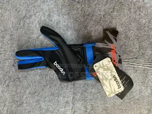Snooker Gloves