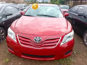 Toyota Camry LE 4dr Sedan (2.5L 4cyl 6AM) 2010 Red