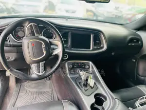 Dodge Challenger SXT 2016