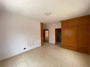 4bdrm Maisonette in Lekki Phase 1 for rent
