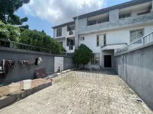 4bdrm Duplex in Lekki Phase 1 for rent