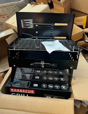Barbecue Indoor and Outdoor Charcoal Grill With 2 Tong