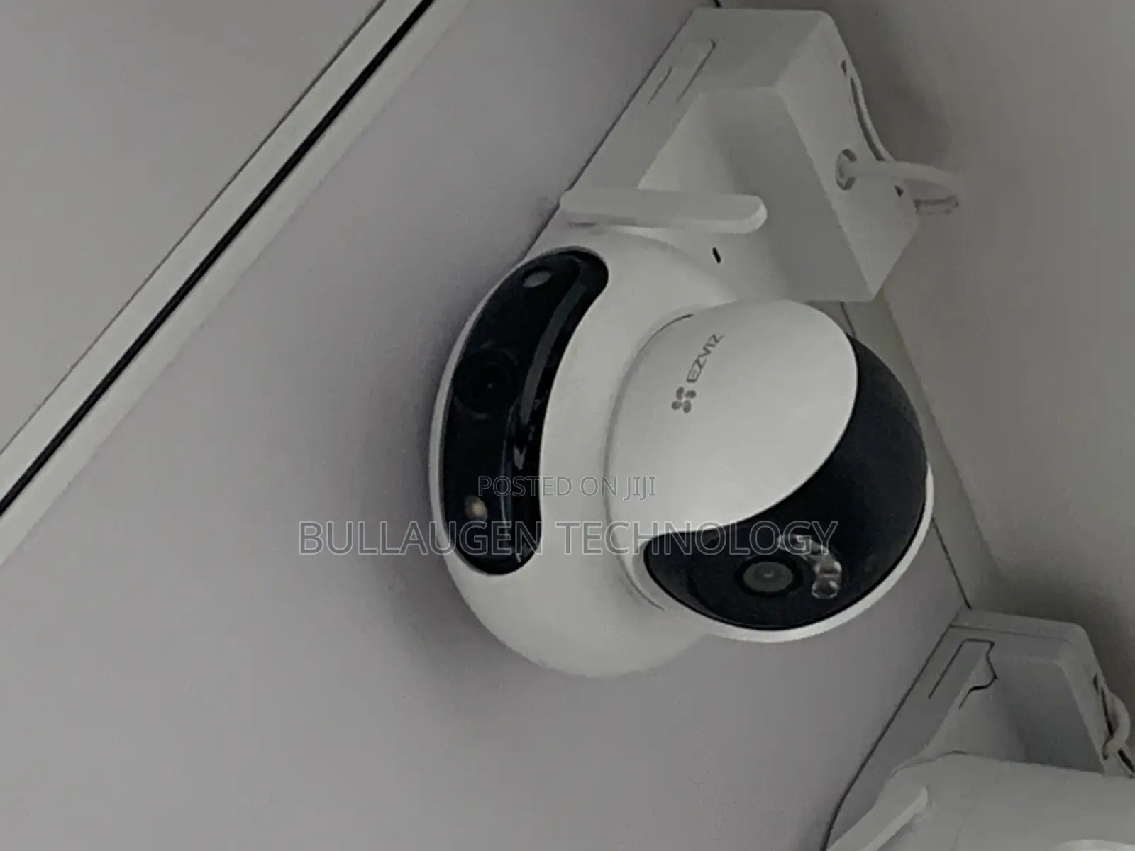 Ezviz H90 Smart Pan - Tilt Camera