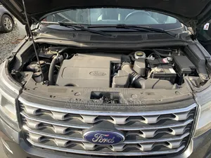 Ford Explorer 2018 Gray