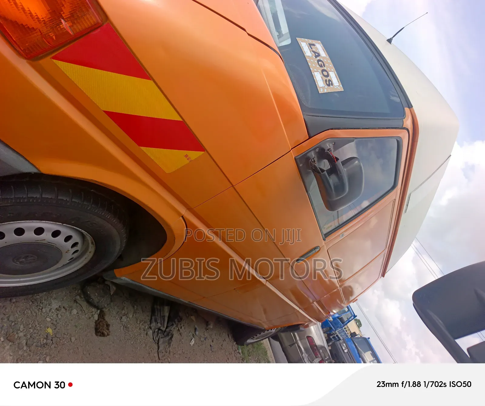Volkswagen Transporter 2002 Orange