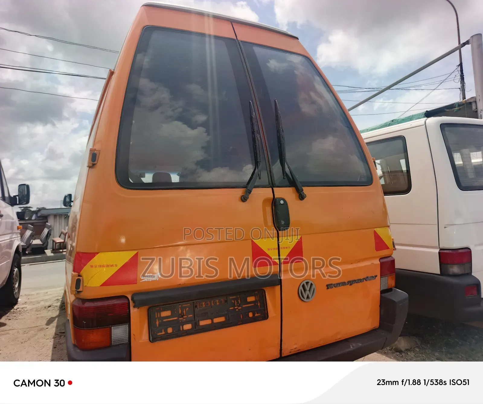 Volkswagen Transporter 2002 Orange