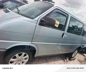 Volkswagen Transporter 2002 Grey