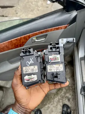 2006-09 Toyota Avalon a/C Control Panel