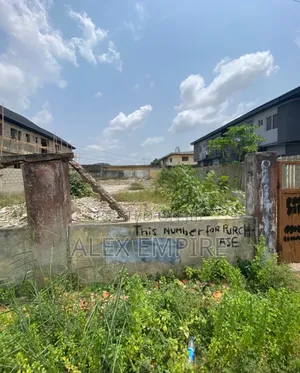 Dry Plot of Land in Ago for Sale