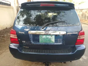 Toyota Highlander V6 FWD 2003 Blue