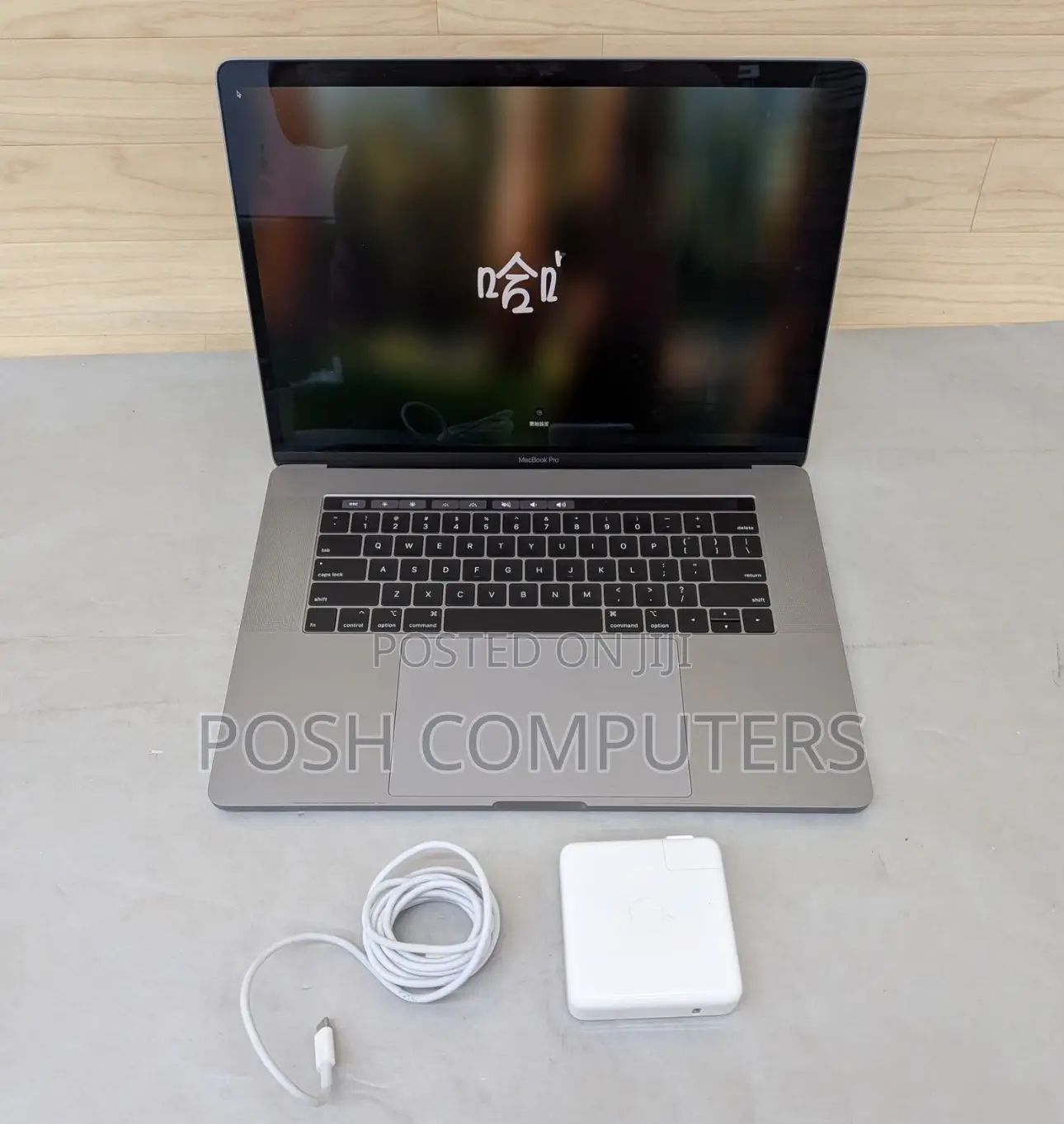 Laptop Apple MacBook Pro 2019 32GB Intel Core i7 SSD 1T