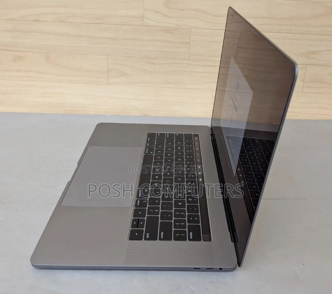 Laptop Apple MacBook Pro 2019 32GB Intel Core i7 SSD 1T