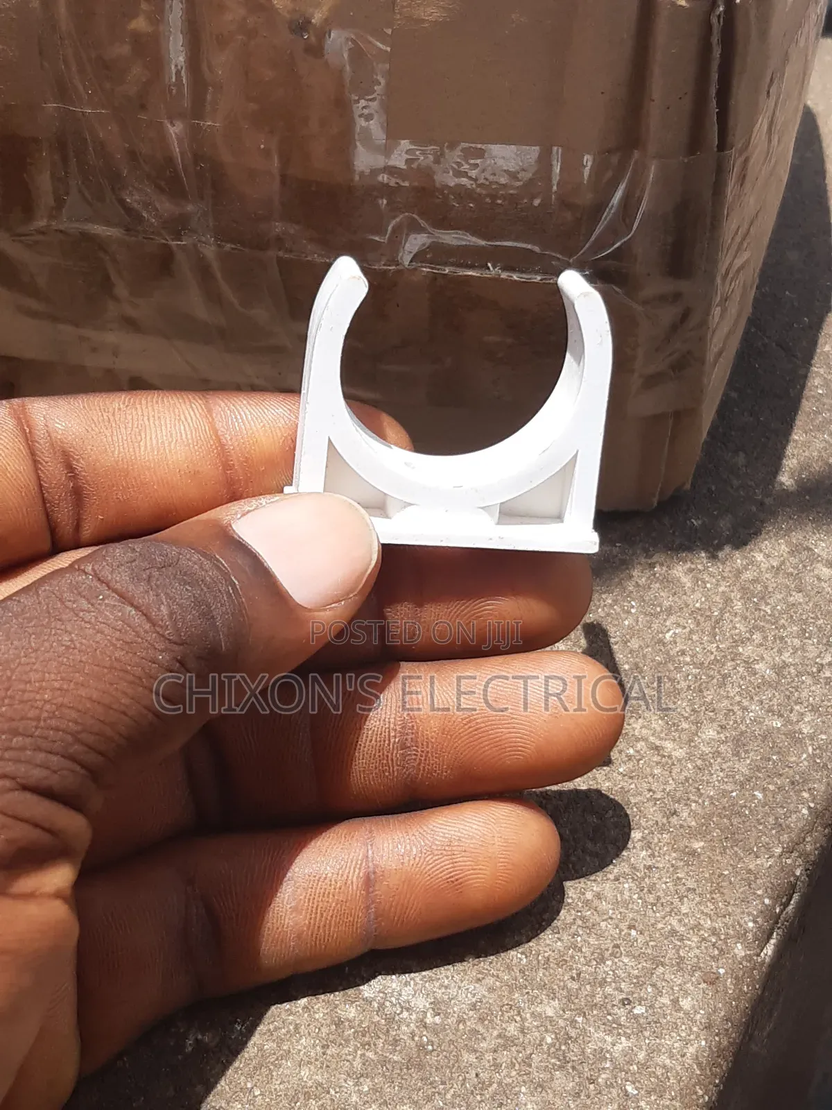 32mm U Saddle Clip Diginity