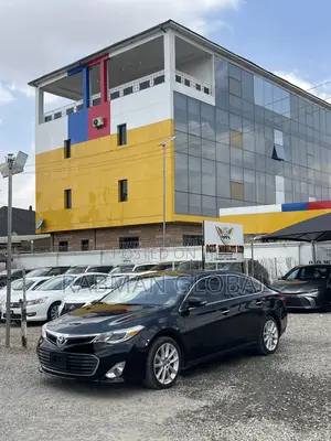 Toyota Avalon XLE 4dr Sedan (3.5L 6cyl 6A) 2014 Black