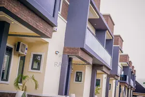 993887uo - 2 Bedroom Shortlet in Akure