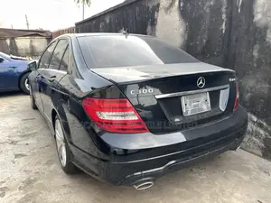Mercedes-Benz C300 Sport 4Matic Sedan AWD (3.5L 6cyl 7A) 2014 Black