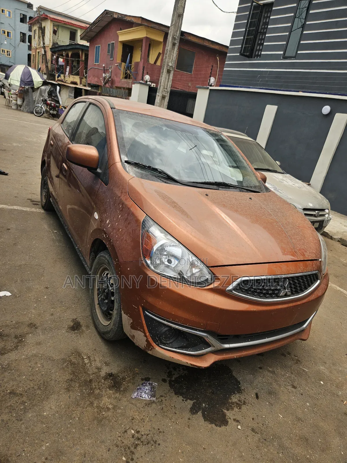 Mitsubishi Mirage 2017 Gold