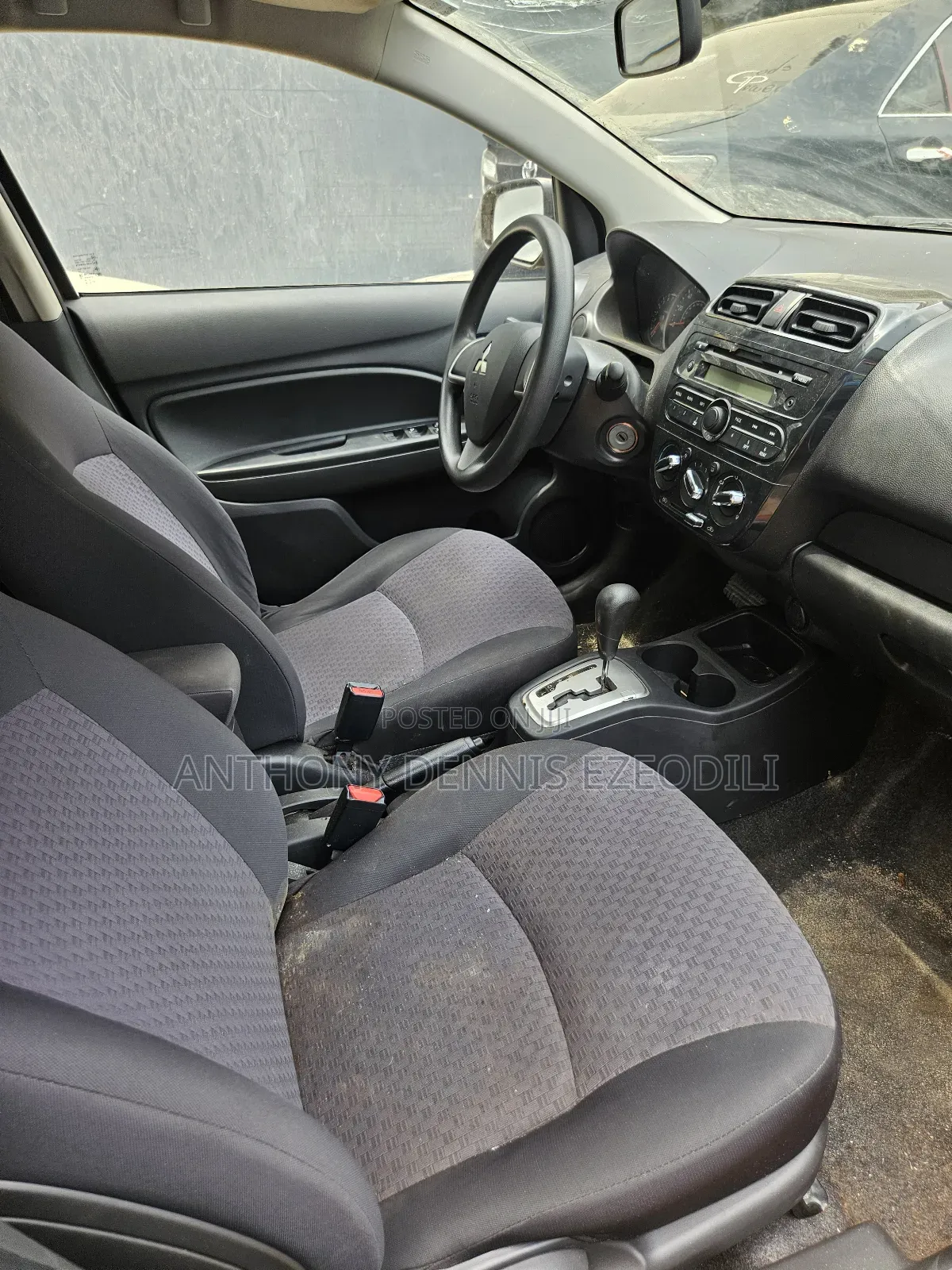 Mitsubishi Mirage 2017 Gold
