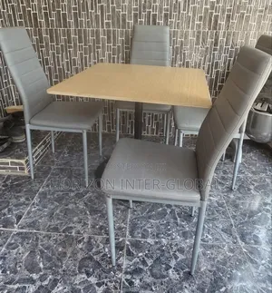 4 Seaters Dinning Set
