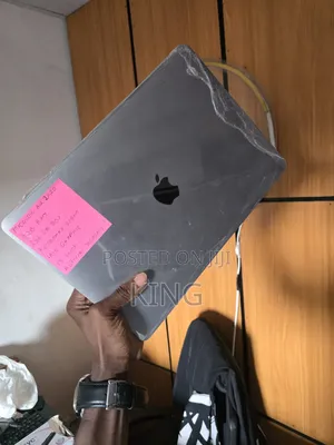 New Laptop Apple MacBook Air 2020 8GB Intel Core i3 SSD 256GB