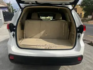 Toyota Highlander Limited 4dr SUV AWD (3.5L 6cyl 6A) 2014 White