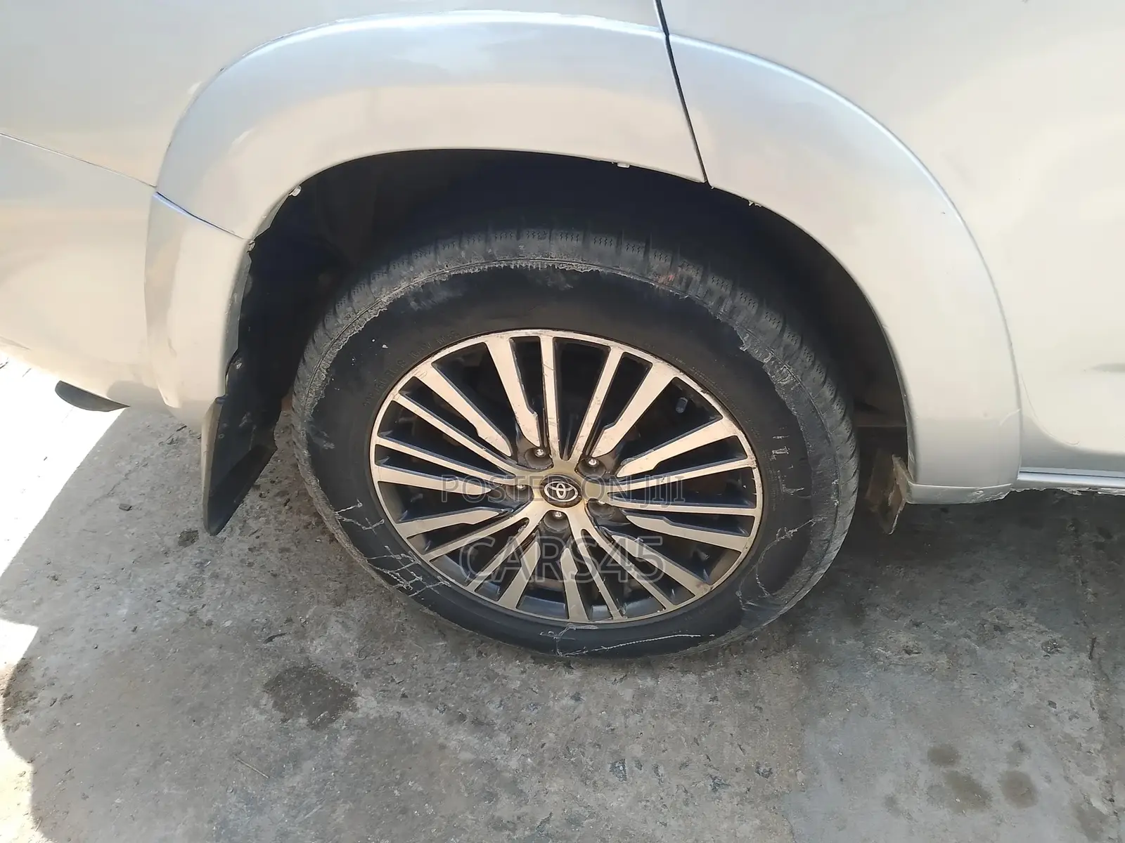 Toyota RAV4 2011 Silver